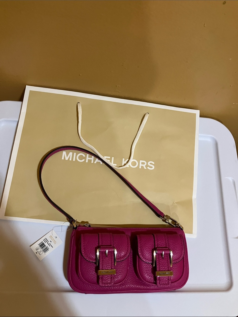 Michael Kors  ZOE SM Conv Wildberry Pebble Leather Pouchette Pocket Shoulder Bag - Picture 2 of 7